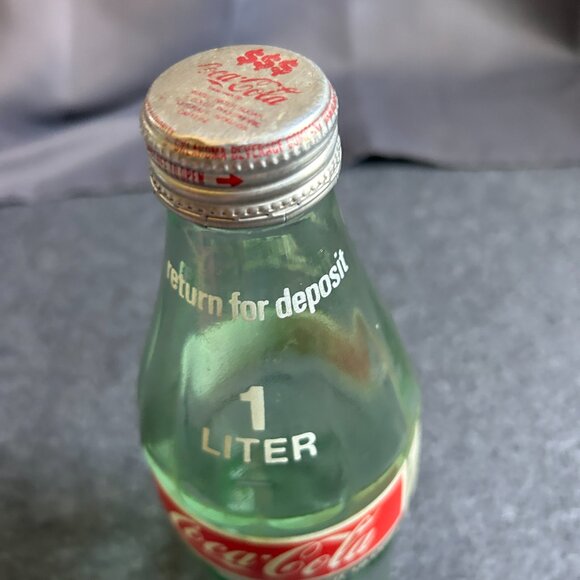Vintage Coca Cola 1 Liter Glass Bottle W/ Cap Return For Deposit Green - Picture 12 of 12